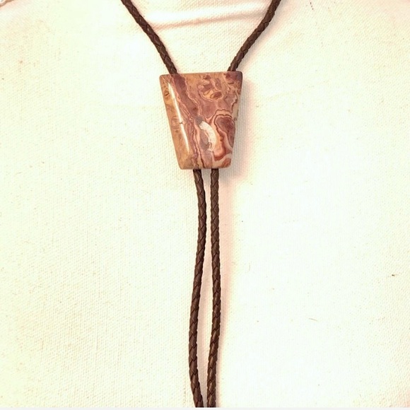 Rare Native America  Hand Crafted and Polished Rhyolite Stone Bolo Tie - Picture 3 of 6